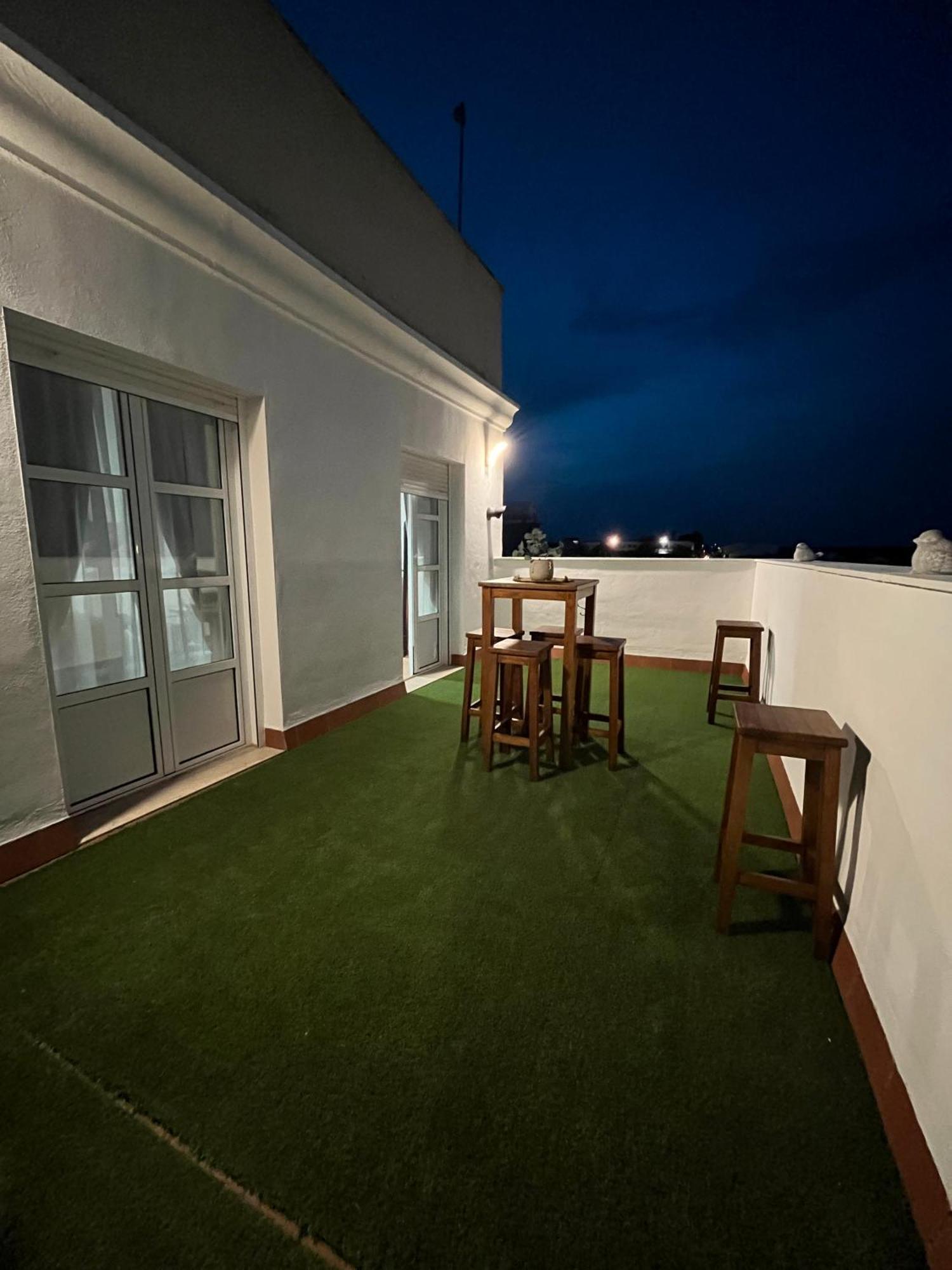 Atico En Piscina Y Jacuzzi Apartment *